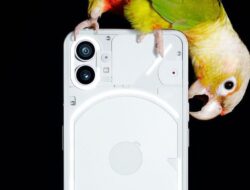 Inilah Desain Nothing Phone 1, Smartphone Transparan dengan Strip Cahaya Unik