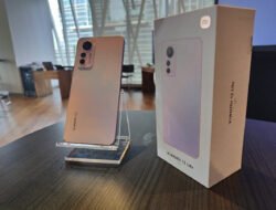 Hands-on Xiaomi 12 Lite: Lebih Ringan dari Sebuah Jeruk